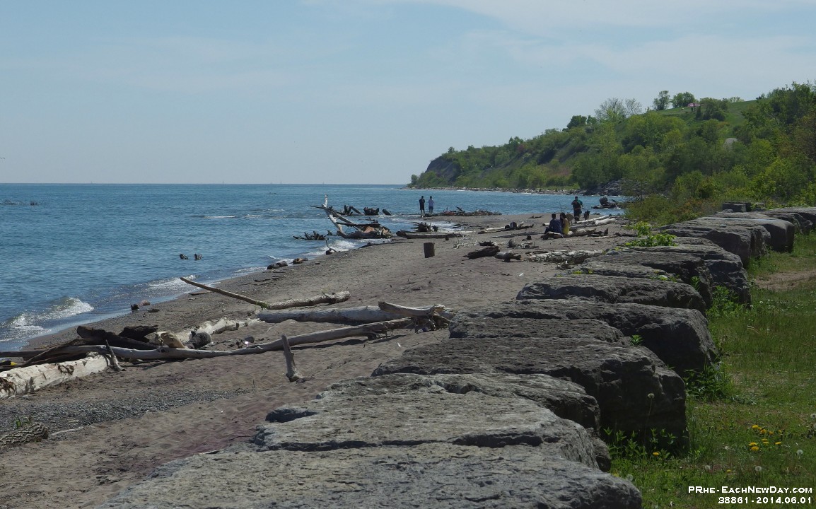 38861RoCrLe - Biking with Beth along the Waterfront Trail, from Petticoat Creek